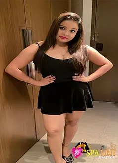 banaswadi-sexy-massage-parlour-girls-2
